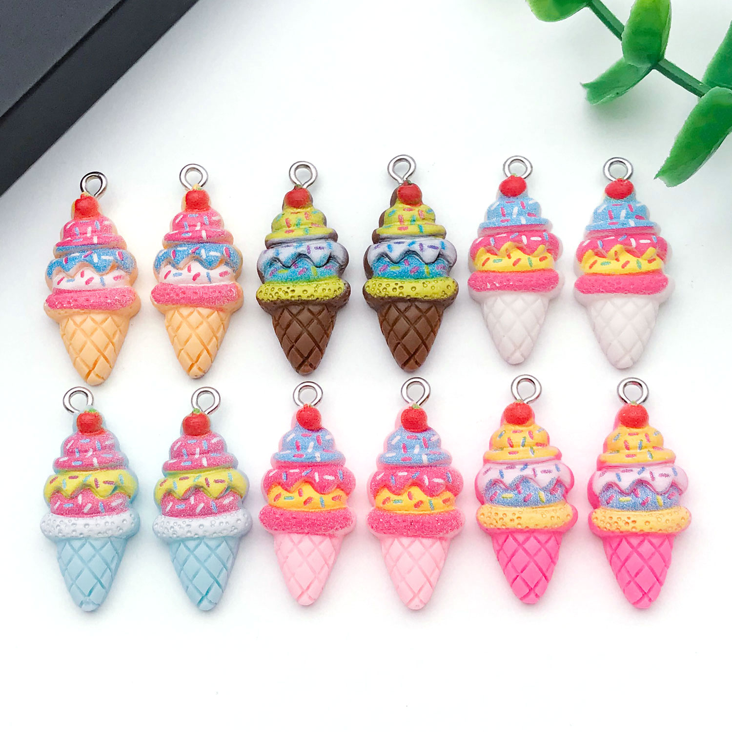 5/12pcs Resin Strawberry Ice C - Resin Art Bracelet ulasan dan harga